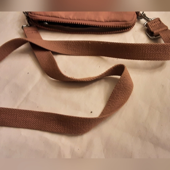 EUC Kipling Crossbody - Picture 7 of 10